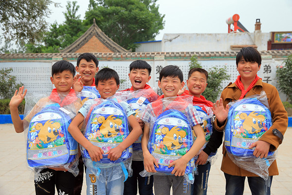 “同走上学路”公益活动首站落地河南兰考，呼吁关注农村留守儿童交通安全