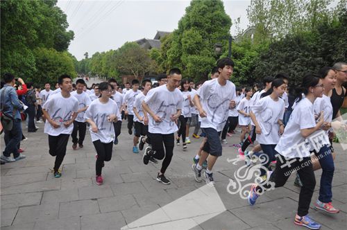 巴蜀中学三月马拉松比赛 巴蜀中学供图 华龙网发
