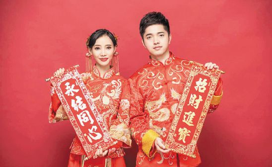 一天时间，“八抬大轿”引发近10万点击