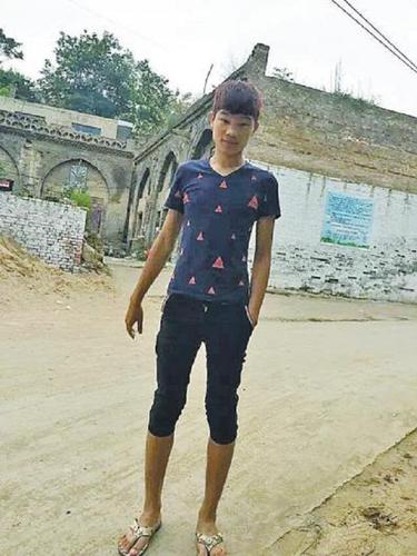 把轻生女救上了河岸 这俩95后小伙却再也没上来