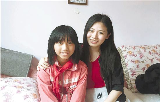 90后班主任“领养”00后学生三年既当老师又当妈