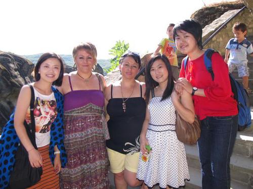 国内导游自由执业大门打开，有人一年能赚50万