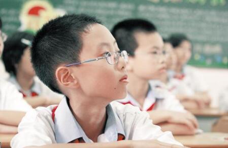 甜点心和汽水饮料也是孩子的视力杀手