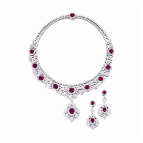 香港苏富比2016春拍拍品：红宝石配钻石项链及吊耳环套装，成交价85万港元