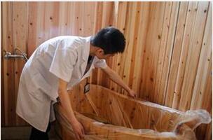 中药泡澡助眠排毒 这6大注意不能忘！