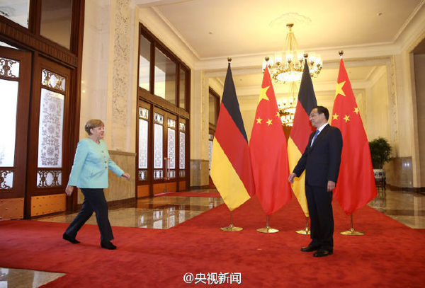 李克强举行仪式欢迎德国总理默克尔访华