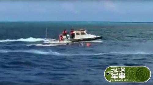 “中方有信心，也有能力维护好自身的主权和正当权益不受到侵害?！?月13日，中国外交部发言人在例行记者会上对此事做出回应：我们已经多次重申，黄岩岛是中国固有领土。我们敦促菲方尊重中国领土主权，不要采取挑衅行为。