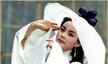 王菲罕见古装造型