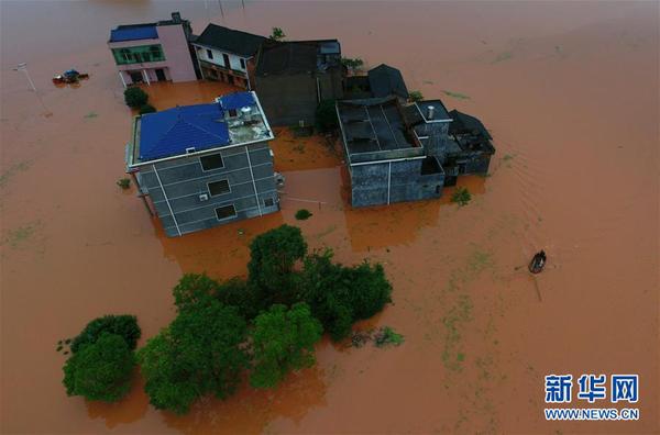 湖南衡山暴雨成灾