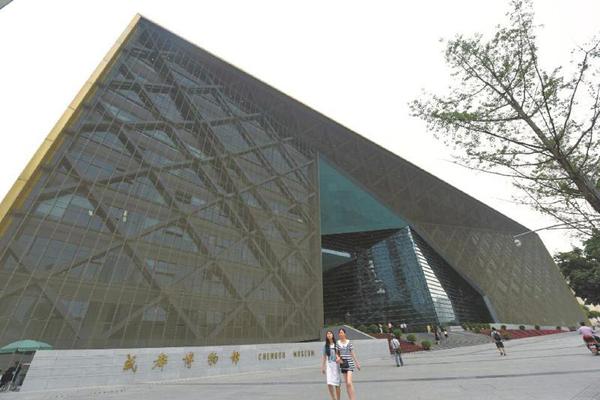 成都博物馆外观极具视觉冲击。