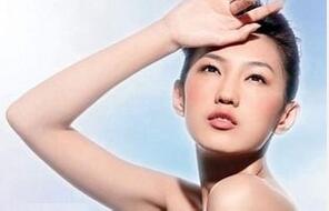 第一道皱纹长在夏天 请收好这份防晒手册