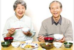 老年人饮食 应该注意这10个要点！
