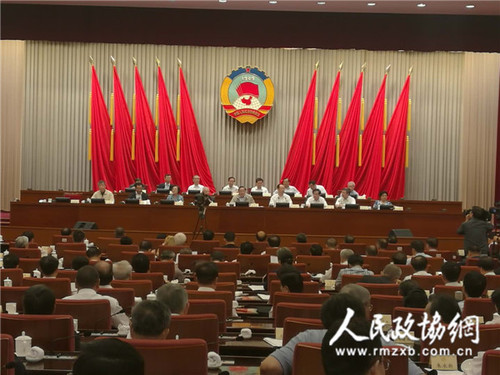 政协十二届全国委员会常务委员会第十六次会议在京闭幕。齐波 摄