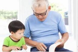 老人帮忙带孩子 一定要注意这三件事