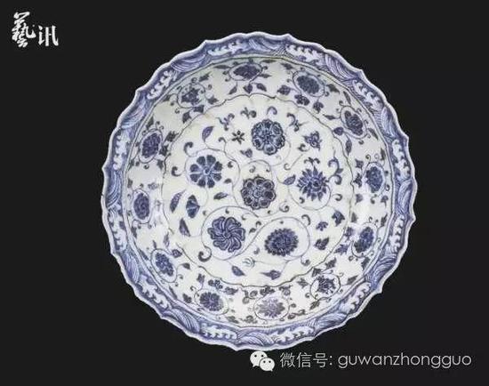 明青花月映梅纹碗（对）