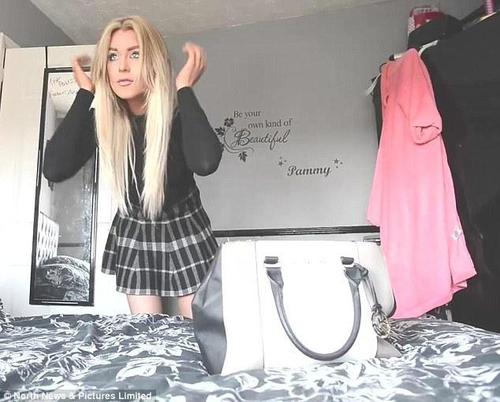 20岁那年，帕米鼓起勇气参加了当地的一场选美比赛——“桑德兰最美面孔”。在主办方对其曾经是一个男孩儿这一事实毫不知情的情况下，帕米取得了比赛的冠军，一夜走红。