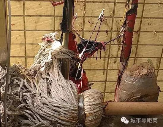 家中煤气泄漏 夫妻开电风扇