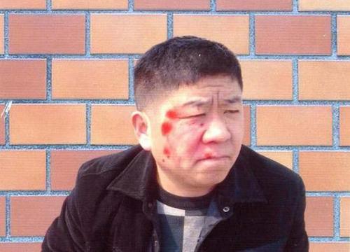 安徽教师遭打疑打人民警被顶包 警方称证据充分