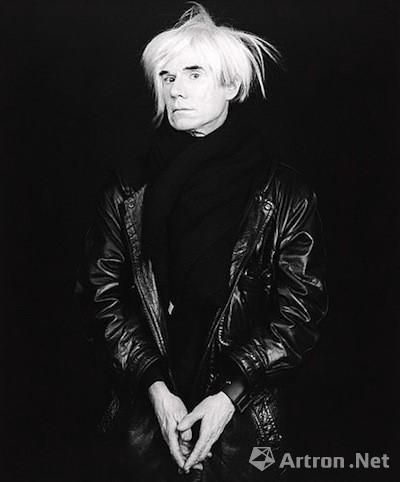 Robert Mapplethorpe 《Andy Warhol 》(1987)，2006年拍得64.32万美元。