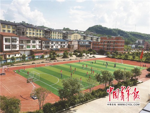 足球场全貌。