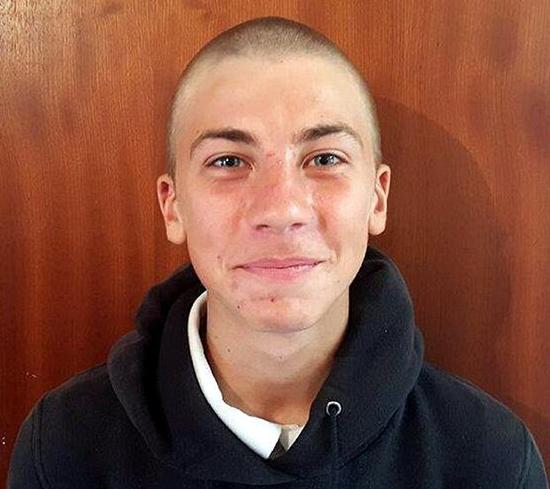 冤枉！英少年因“超短发”被学校关禁闭勒令休学