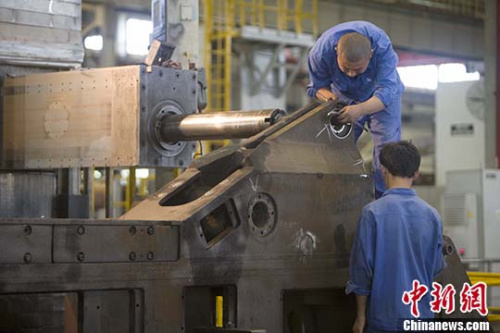 统计局：7月制造业PMI微幅回落非制造业稳中向好