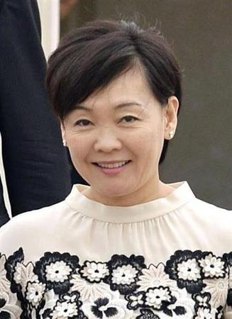 安倍妻子含泪讲述因无子嗣遭老公后援团非议：一个loser!