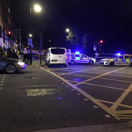 事发现场，警方正在处理该事件