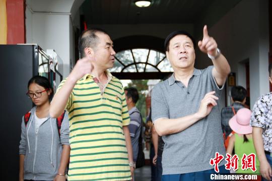 朱德之孙朱和平祖父母校忆先辈：不忘初心