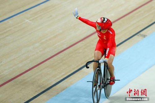 宫金杰自行车夺冠 老公整夜未眠