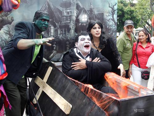 奇葩“棺材床”现身。