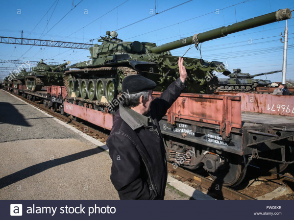 乌克兰在克里米亚以北部署坦克 切断网络防俄军进攻