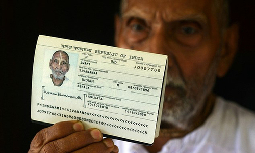 印度120岁僧人的长寿秘诀： 禁欲做瑜伽不吃调料