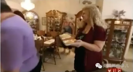 收藏的15000双鞋成就了她,却死在了