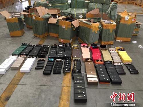 广州机场检验检疫局查获千万货值假冒伪劣眼镜