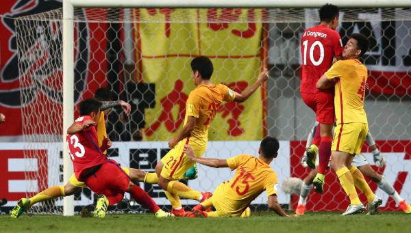 国足2-3不敌韩国