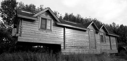 山东男子花10万造霸气别墅房车 网友:比买房便宜