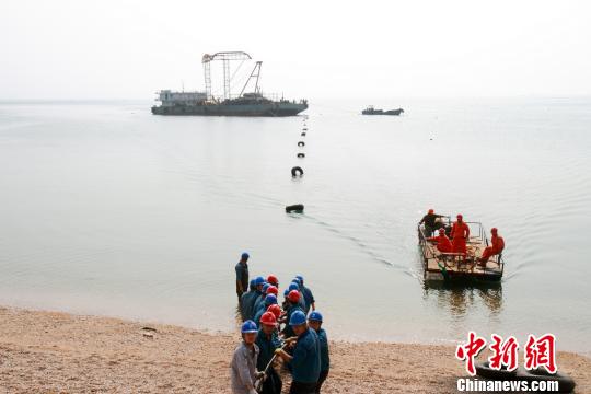 山东首条海底电力光缆敷设完成（图）