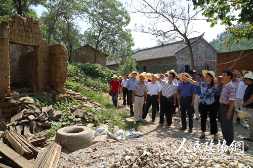 湖北孝感市政协视察乡村旅游扶贫工作