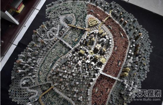 男子收集5万枚硬币：完成的作品让人惊叹