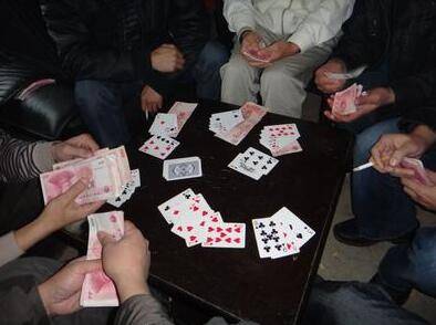 男子好赌被妻子乱棍打死3