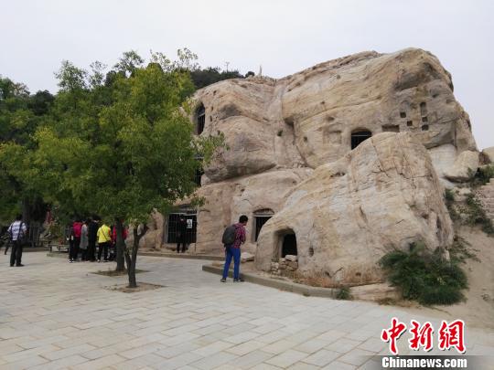 历经两年多修缮、加固，山西太原龙山石窟重新开放。李新锁 摄