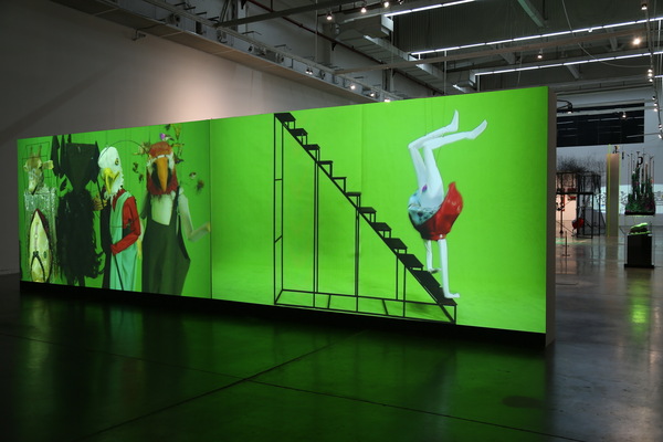 地上乐园2016双频道同步投影22分Garden of Earthly Delights