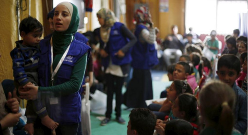 美媒：美国基本完成2016财年接纳8.5万名难民目标