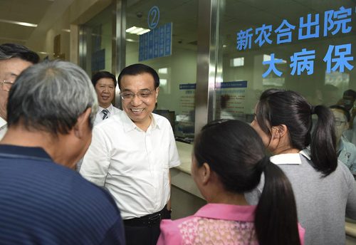 2015年9月23日，李克强在洛阳考察河南科技大学第一附属医院新区医院。