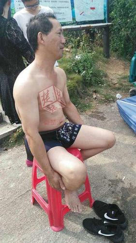 武汉游客勇救落水儿童 风景区奖励他终身免费游玩