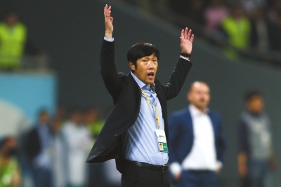 高洪波宣布辞职