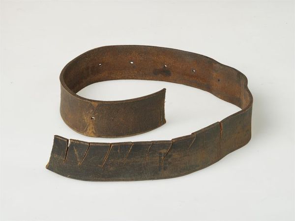 任弼时长征过草地时吃剩的皮带 1936年皮革长77厘米