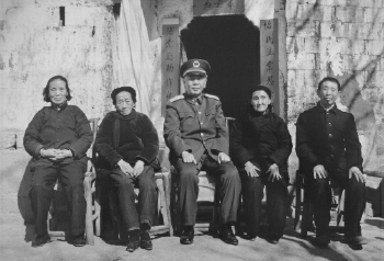 刘华清偶尔在家中下厨