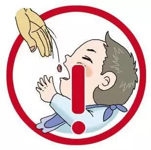 父亲一屁股“坐死”了亲生幼子！只因一个逗孩子玩的动作！